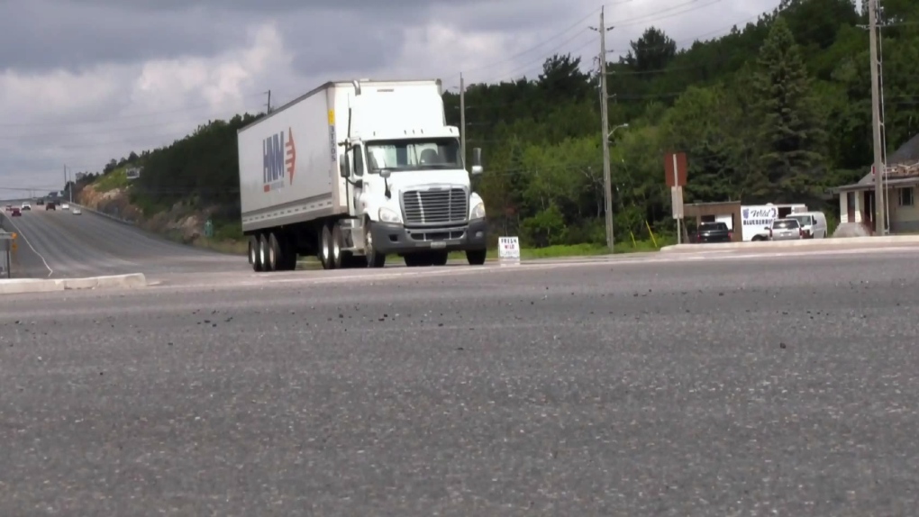 Ontario sees a decade-high in transport truck-related crashes