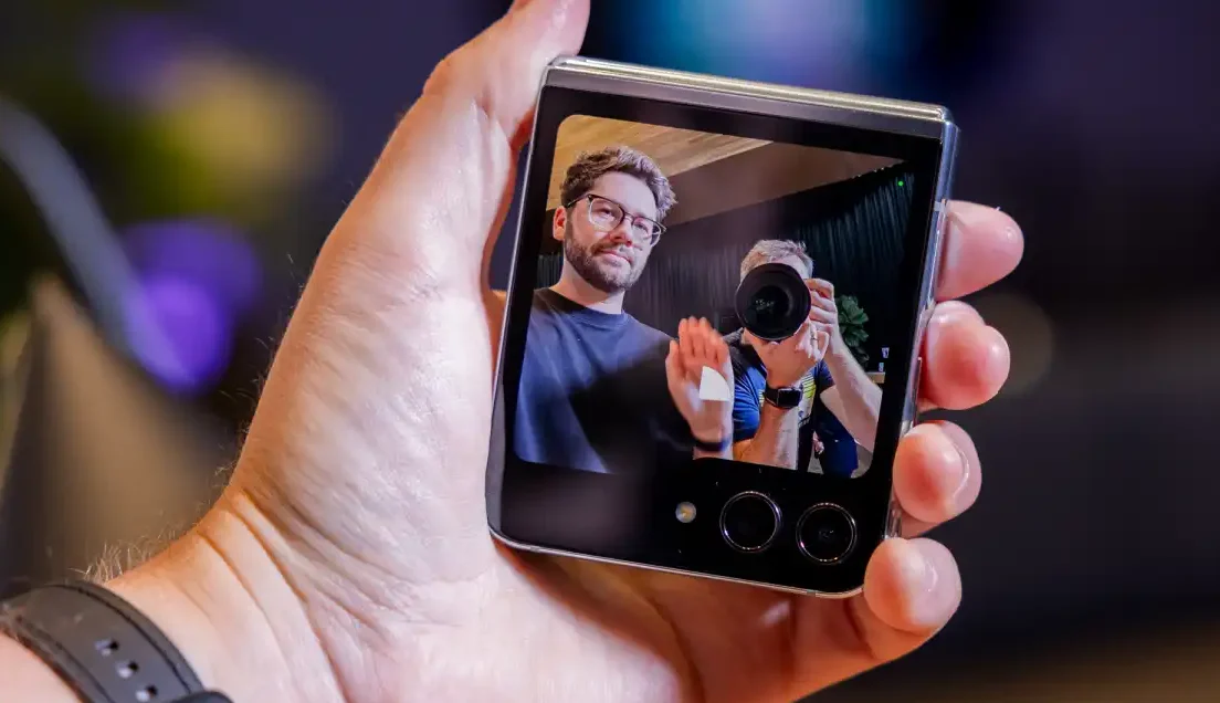 Praktis dan Multifungsi: Galaxy Z Flip5 Menghadirkan Kemudahan di Ujung Jari