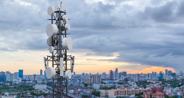 Kualitas Internet di Indonesia: Tantangan Pemerataan dan Perbandingan yang Adil